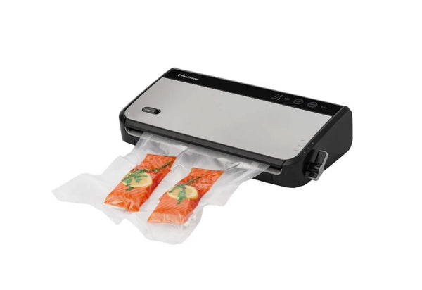 FoodSaver FM2900 Vacuum Sealing System with Handheld Sealer + Bags & Roll